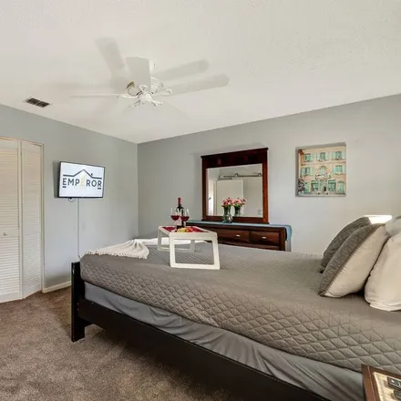 Image 6 - Seminole, FL - House for rent