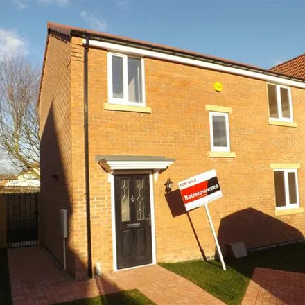Rent this 3 bed duplex on The Dukeries Academy in Whinney Lane, New Ollerton