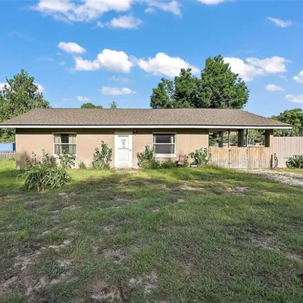 Buy this 2 bed house on 40704 West 6th Avenue in Umatilla, Lake County