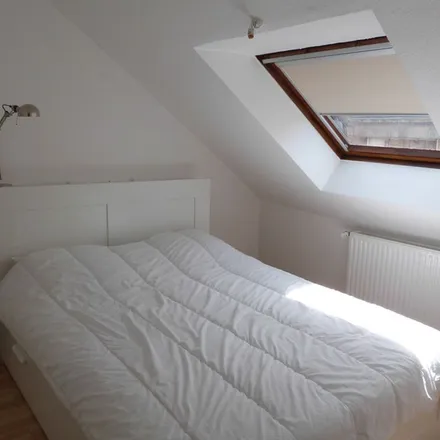 Rent this 2 bed apartment on Pôle Emploi in 42 Rue Raymond Poincaré, 57200 Sarreguemines