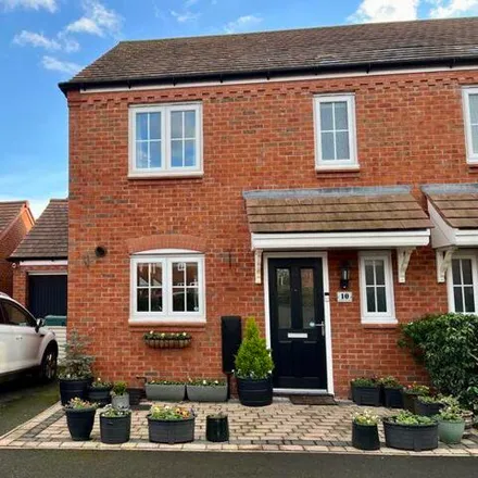 Buy this 3 bed duplex on Woodwynd Close in Shrewsbury, SY5 8PZ