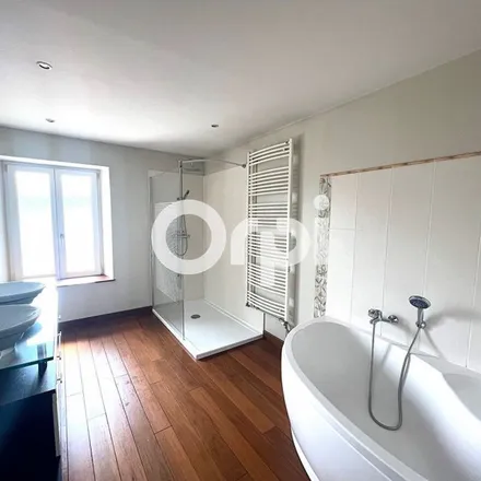 Rent this 4 bed apartment on Préfecture de la Meuse in 40 Rue du Bourg, 55000 Bar-le-Duc