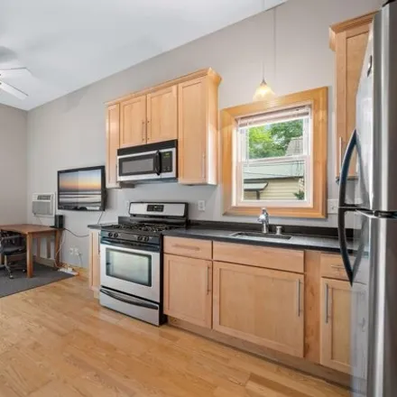 Buy this 1 bed condo on 1641 N Franklin Pl Apt 3 in Milwaukee, Wisconsin