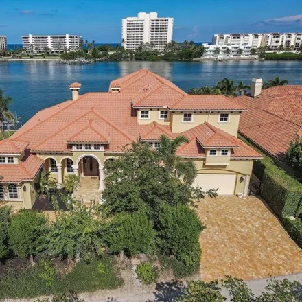 Buy this 3 bed house on 19618 Yacht Harbor Drive North in Palm Beach County, FL 33469