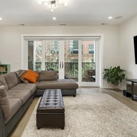 Image 3 - West Loop Collection, 240 South Green Street, Chicago, IL 60607, USA - Condo for sale