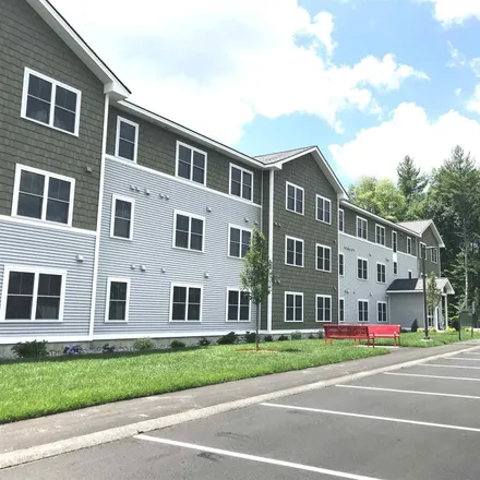 Rent this 1 bed apartment on 13 East Ridge Road in Thorntons Ferry, Merrimack