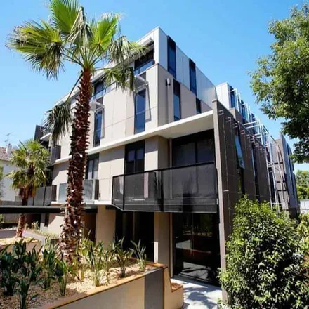 Image 2 - UniLodge on Riversdale, 71 Riversdale Road, Hawthorn VIC 3122, Australia - Apartment for rent