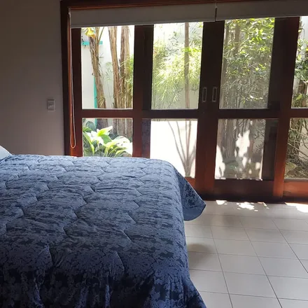 Rent this 5 bed house on Angra dos Reis