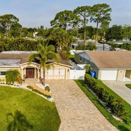 Image 5 - 4502 Helena Street Northeast, Shore Acres, Saint Petersburg, FL 33703, USA - House for sale