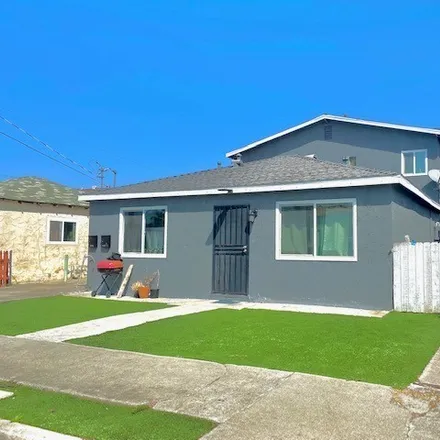 Buy this 4 bed duplex on 3239 West 139th Street in Hawthorne, CA 90250