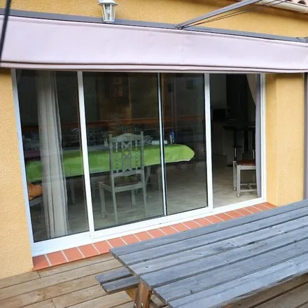 Rent this 3 bed house on 11350 Duilhac-sous-Peyrepertuse
