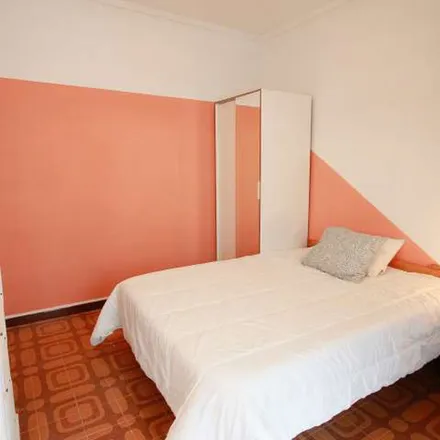 Rent this 4 bed apartment on Carrer de la Diputació in 403, 08013 Barcelona