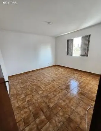 Rent this 4 bed house on Rua Clodomiro Pereira 100 in Cambuci, São Paulo - SP