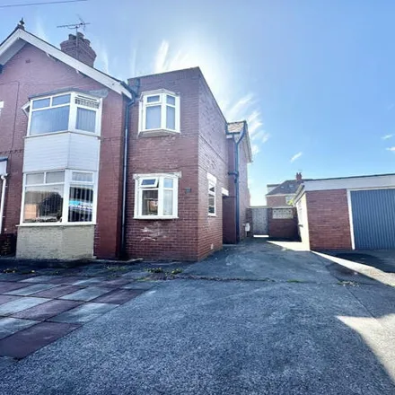 Buy this 3 bed duplex on Beach Road in Fleetwood, Lancashire