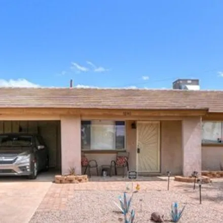 Buy this 3 bed house on 1040 West Heather Drive in Mesa, AZ 85201
