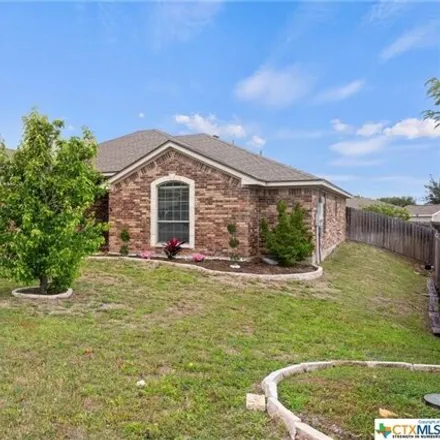 Buy this 3 bed house on 5138 Foxhill Road in Temple, TX 76502