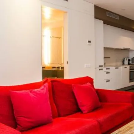 Rent this 3 bed apartment on Carrer del Ferrocarril in 27, 08005 Barcelona