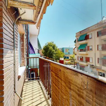Rent this 5 bed apartment on Avinguda de la Malva-rosa in 86, 46011 Valencia