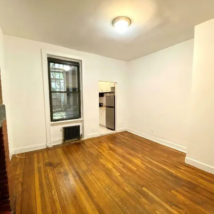Image 3 - 245 East 39th Street, New York, NY 10016, USA - Apartment for rent