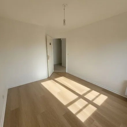 Rent this 3 bed apartment on 306 Rue Clemenceau in 59139 Wattignies, France