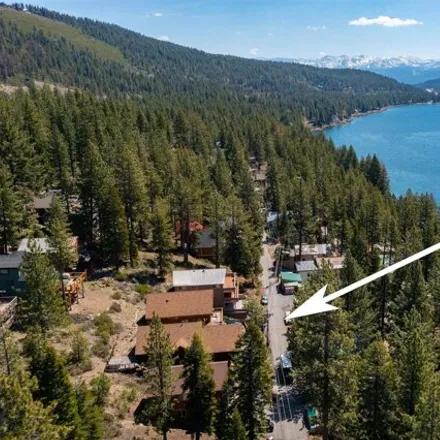 Image 2 - 15260 East Reed Avenue, Truckee, CA 96161, USA - House for sale