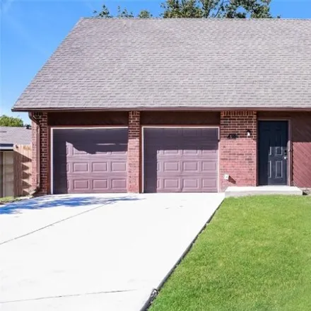 Rent this 3 bed house on 498 Larkspur Court in Edmond, OK 73003