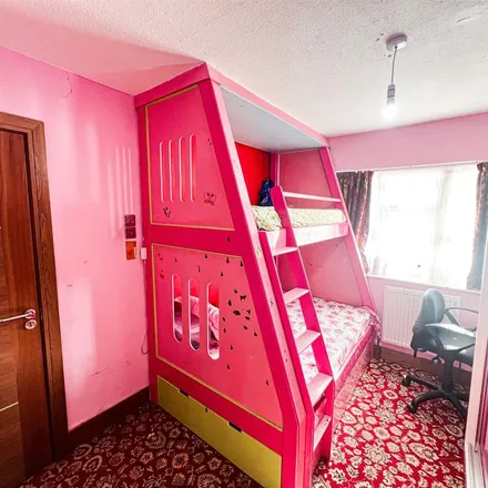 Rent this 5 bed duplex on 65 Gainsborough Avenue in London, E12 6JJ