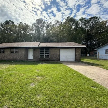 Rent this 3 bed house on 4130 Wisteria Drive in Jackson County, MS 39562