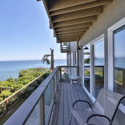 Buy this 2 bed condo on 4808 Cliff Drive in Capitola, CA 95010
