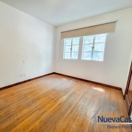 Rent this studio house on Calle Alfonso Reyes 107 in Colonia Hipódromo de la Condesa, 06160 Santa Fe