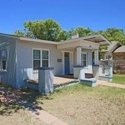 Rent this 3 bed house on 1936 16th Street in Lubbock, TX 79401
