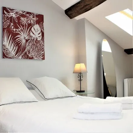 Rent this 4 bed apartment on 85200 Fontenay-le-Comte