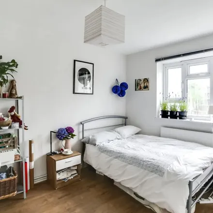 Image 1 - Langmead House, Devons Road, Bromley-by-Bow, London, E3 3NH, United Kingdom - Apartment for rent