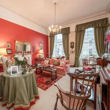 Image 3 - 12 Abercromby Place, City of Edinburgh, EH3 6JX, United Kingdom - Apartment for sale