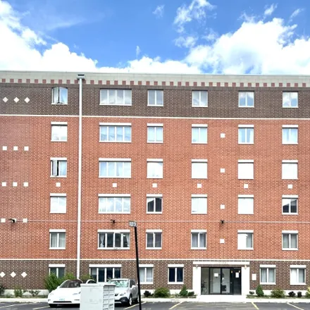 Rent this 1 bed condo on 1828 South Wentworth Avenue in Chicago, IL 60616