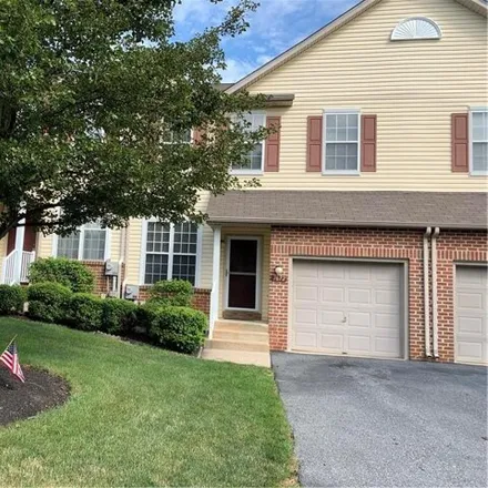 Rent this 3 bed townhouse on Cross Creek Circle West in Trexlertown, Upper Macungie Township