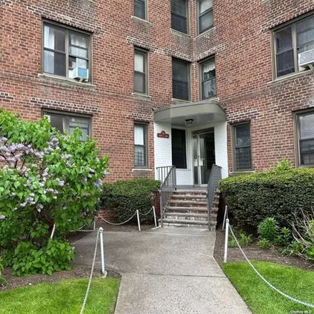 Image 2 - 112-19 34th Avenue, New York, NY 11368, USA - Apartment for sale