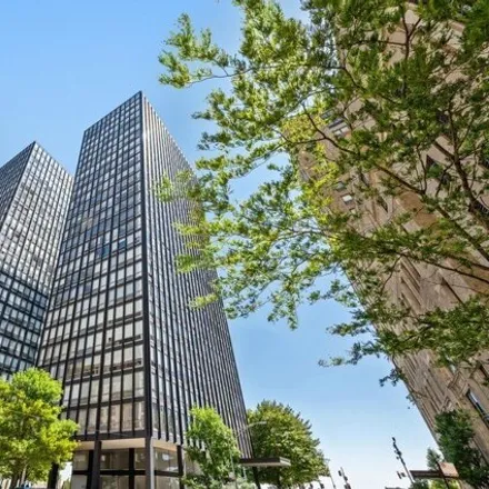Buy this 2 bed condo on Chestnut & Lake Shore Drive in East Chestnut Street, Chicago
