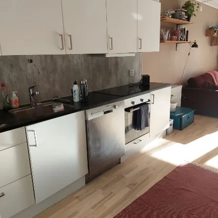 Rent this 5 bed apartment on Lustigkulla in Morängatan 20d, 741 47 Alsike