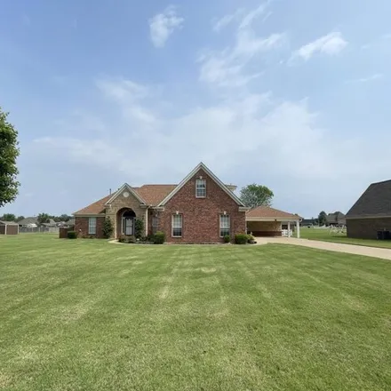 Buy this 4 bed house on 2524 Tower Drive in Plum Point, Southaven