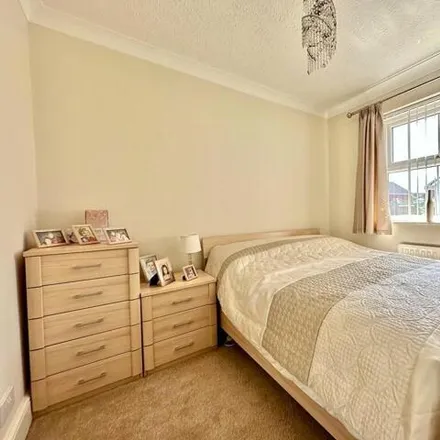 Image 7 - Lowther Close, Eastbourne, BN23 8EZ, United Kingdom - House for sale