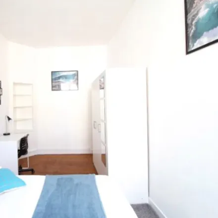Rent this 1 bed apartment on Hôtel De Nesmond in 17 Rue Vital Carles, 33000 Bordeaux