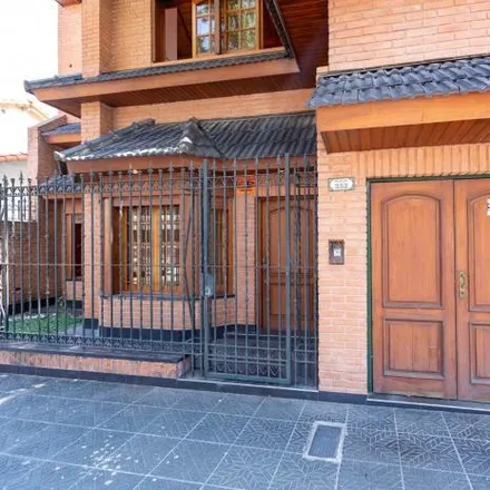 Buy this 4 bed house on Uruguay 350 in Villa Martelli, Vicente López