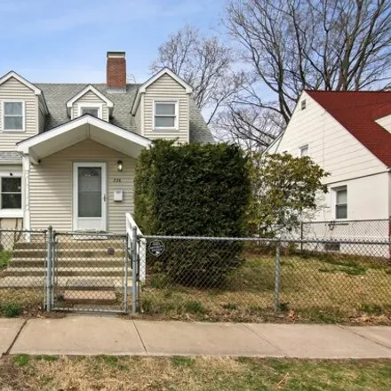 Buy this 3 bed house on 238 Foster Street in New Haven, CT 06511