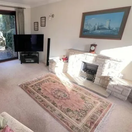 Image 4 - 5 Clifton Gardens, Dudsbury, BH22 9BE, United Kingdom - House for sale
