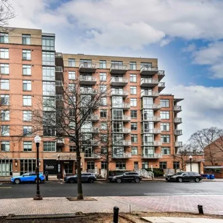 Rent this 1 bed condo on 1000 North Randolph Street in Arlington, VA 22201