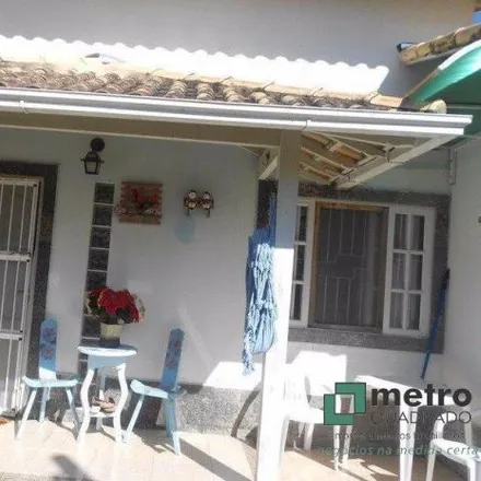 Buy this 2 bed house on Rua Jornalista Jaime Barreiros in Recanto, Rio das Ostras - RJ