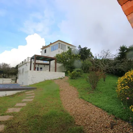 Rent this 4 bed apartment on unnamed road in 2715-085 Sintra, Portugal