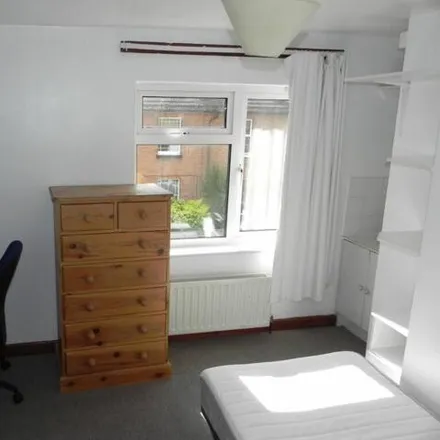 Rent this 1 bed house on The Kings Head in 25-27 Kings's Road, Guildford