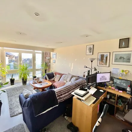 Image 2 - Forio House, Hemingway Road, Cardiff, CF10 4DD, United Kingdom - Apartment for rent